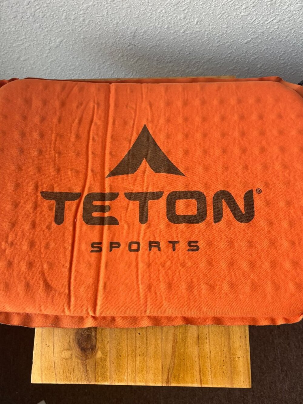 TETON Sports ComfortLite Self Inflating Seat Cushion Camp Pad Stadium Seat